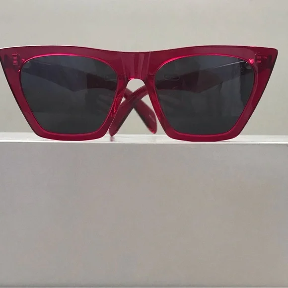 Rag & Bone Mino Red Cat Eye Sunglasses - Picture 3 of 6